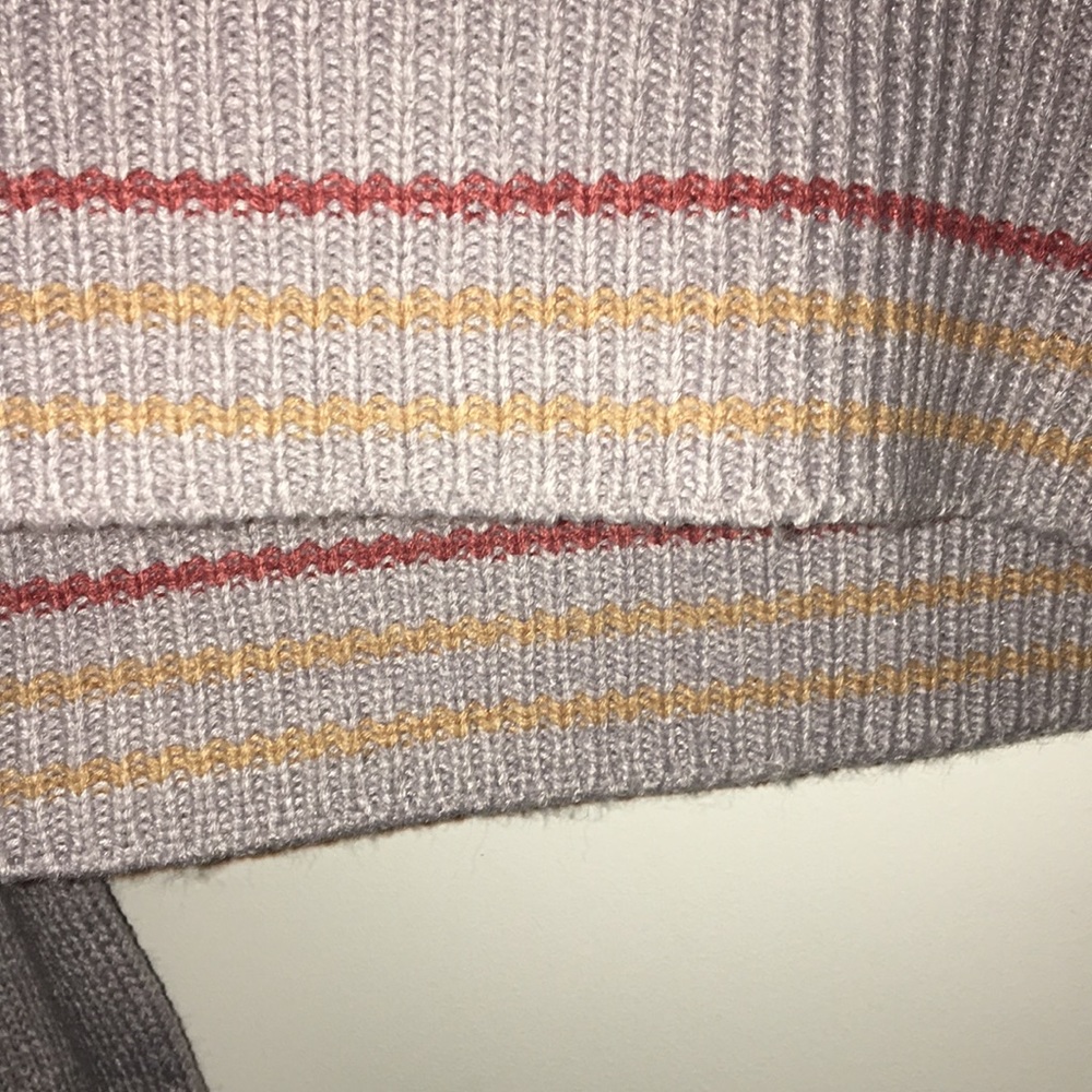 Attitude Unknown Sweater - Picture 2 of 7